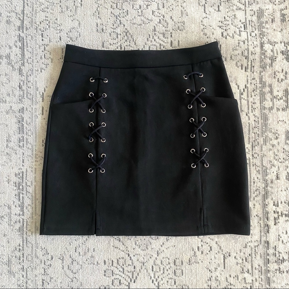 Size M Black Lace-Up Black Suede Bodycon Miniskirt